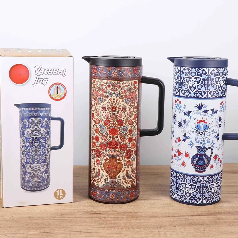 Vacuum jug in two colors